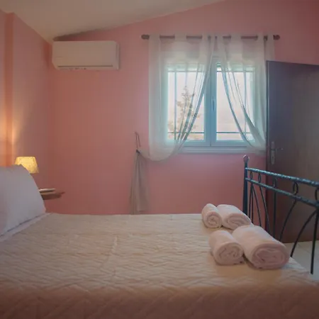 Sunrise Sanctuary Tatil Evi Mandoukata